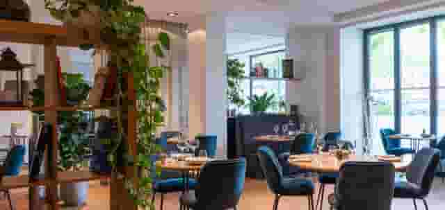 Le Dix Restaurant