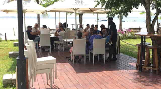 Outdoor waterfront bar at Lekam Park, perfect for corporate events and casual social gatherings.