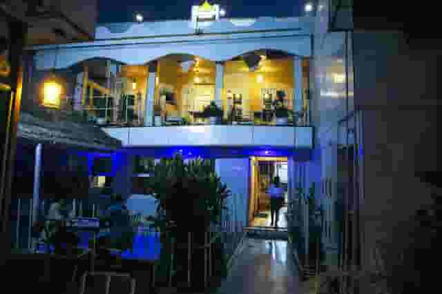 restaurant