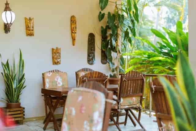 Amariah Hotel boardroom with natural light for networking breakfast and corporate breakout events.