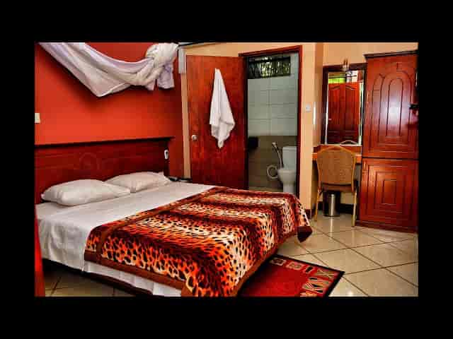 Wistas Inn restaurant interior: budget-friendly venue for casual group events and dining.