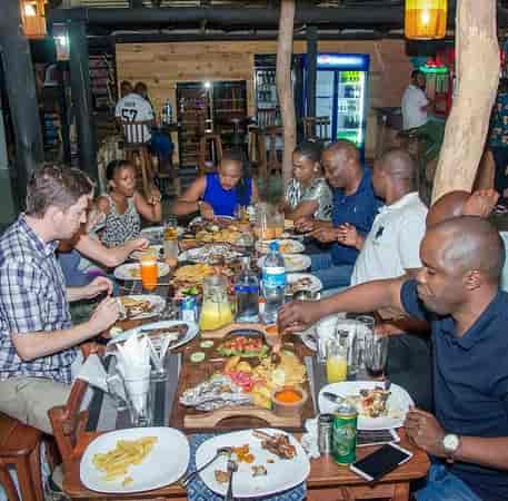 The Cask Bar & Grill, Mwanza -