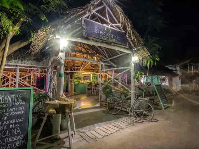 Rustic-chic rooftop venue for corporate receptions and incentive dinners in a tropical setting.