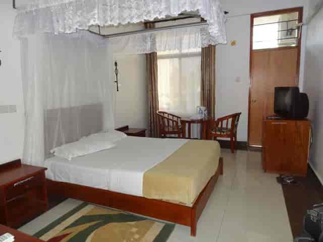 Arc Hotel meeting room, budget conference space for affordable event planning.