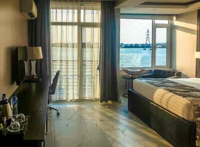 Stateroom hotel desk with waterfront view for business meetings and corporate events.