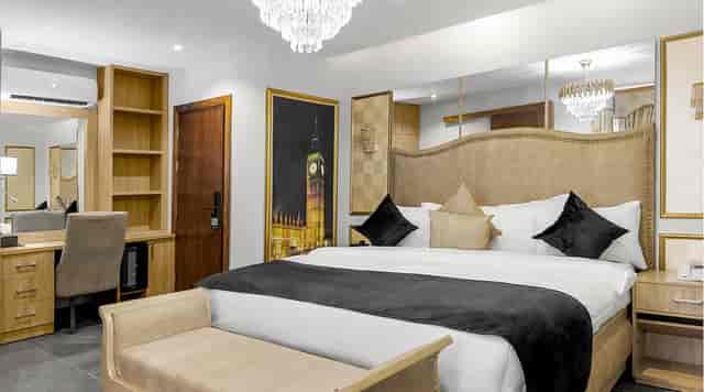 VILLA MONUMENT HOTEL - Updated 2025 ...