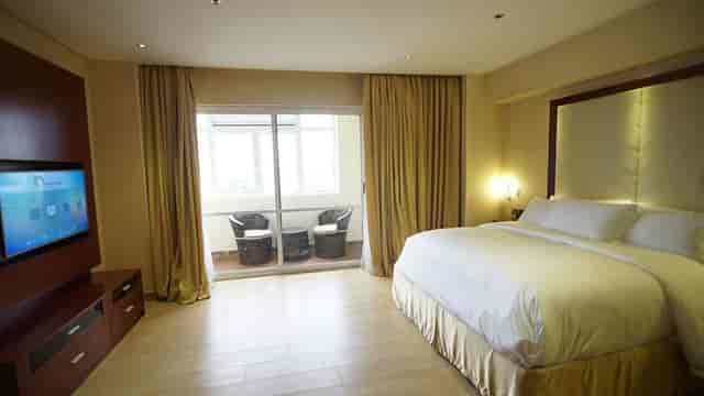 Pearlwort Hotel and Suites, Ikeja ...