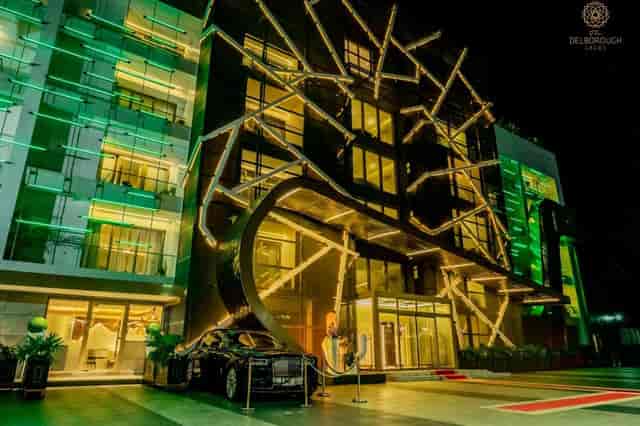 Modern Bar at The Delborough: Luxury executive retreat and brand activation venue.