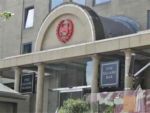 Sheraton One Square Bar & Brasserie: Modern venue for conference networking and client hospitality.