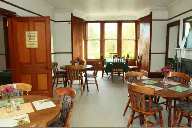 Rustic Cheery Beinn dining room at The Retreat Hotel, perfect for corporate events and breakouts.