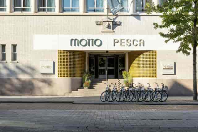Motto Rotterdam Blaak boutique entrance: accessible event venue and corporate off-site space.