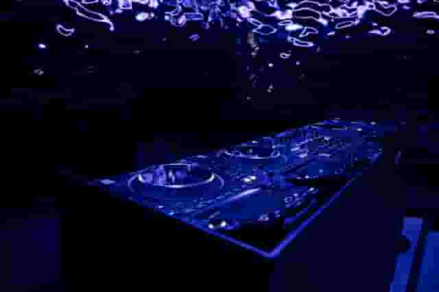 Qube Elephant Lounge & Bar