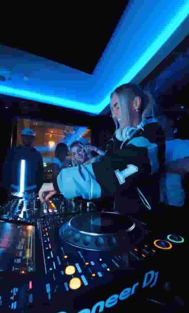 Qube Elephant Lounge & Bar
