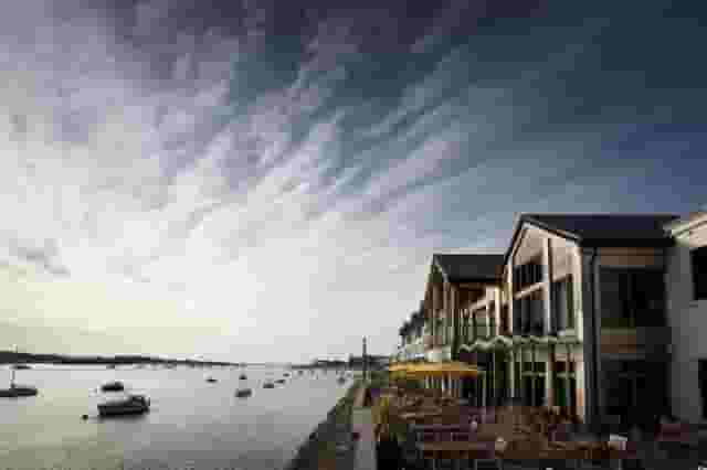 Cove Bar