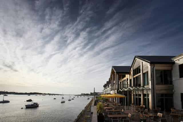 Cove Bar