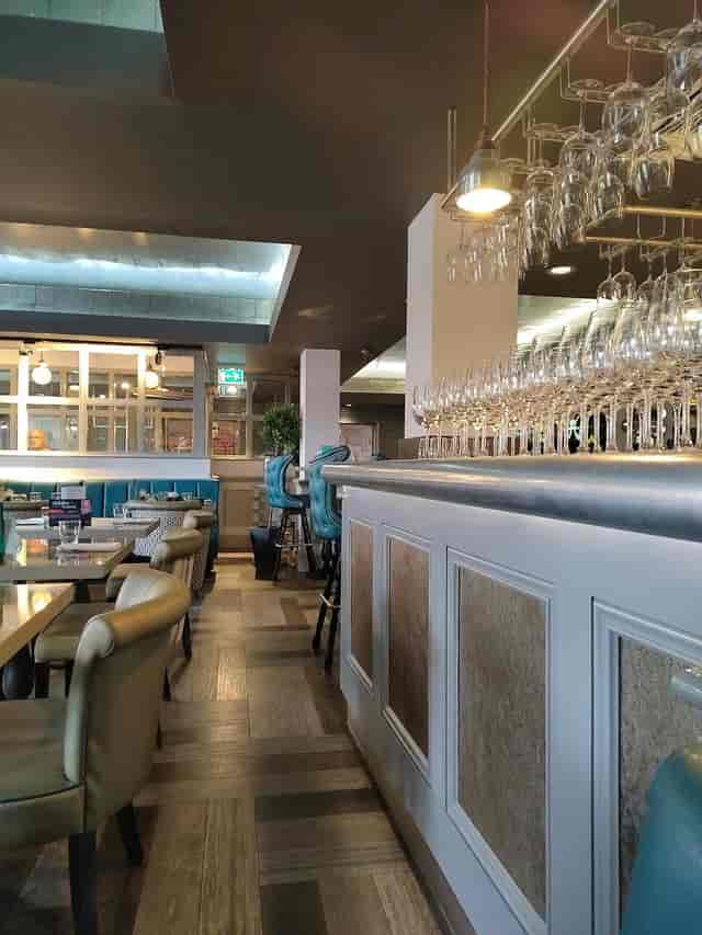 The West Park Hotel British restaurant, polished reception venue for networking and F&B events.