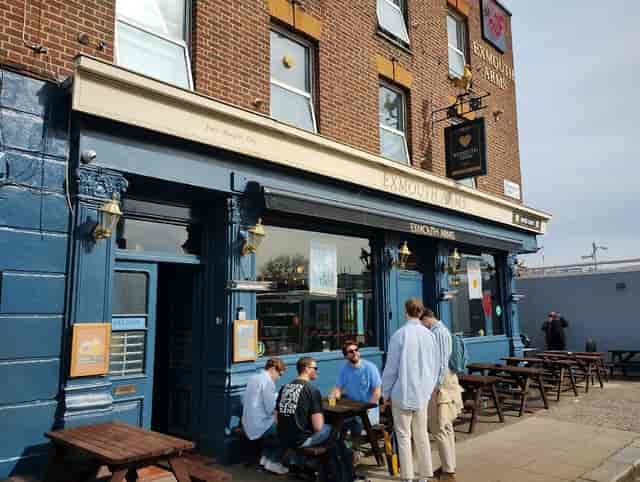 Exmouth Arms outdoor pub patio, perfect for casual networking and social event mixers.