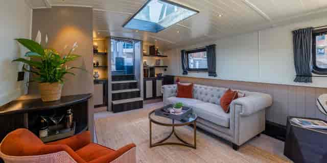 The Marina Room: Yacht-inspired luxury breakout space for executive retreats and VIP networking.