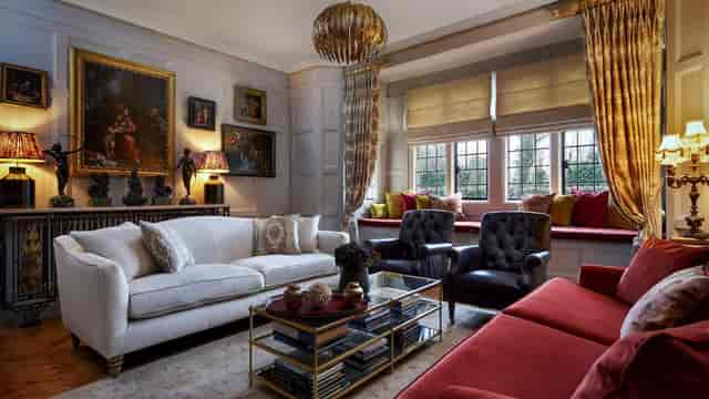 The Kite Room at The Manor Arms: sophisticated private boardroom for VIP corporate events.