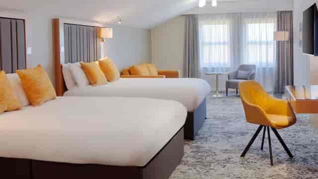 Modern Othello double room at Chesford Grange Hotel for business conferences and hotel stays.