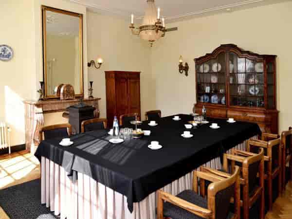 Maximiliaan van Cruiningen at Landhuis de Oliphant: antique boardroom for executive meetings.