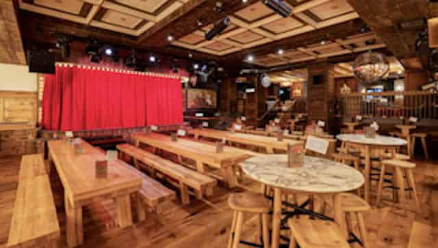 Live music bar