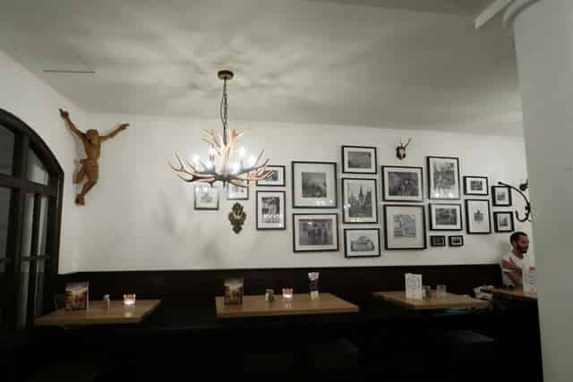 Banqueting hall