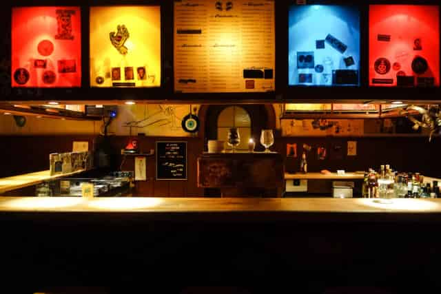 Bar
