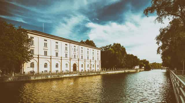 Füllhalle und Orangerie