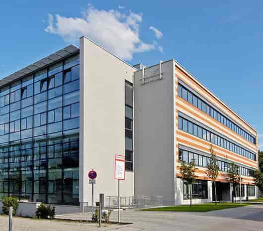 Modern conference room in AGENDIS Business Center for corporate meetings and professional workshops.