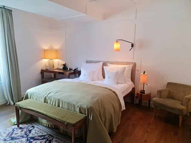 Courtyard Room