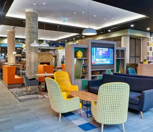 Meeting space & accomodation