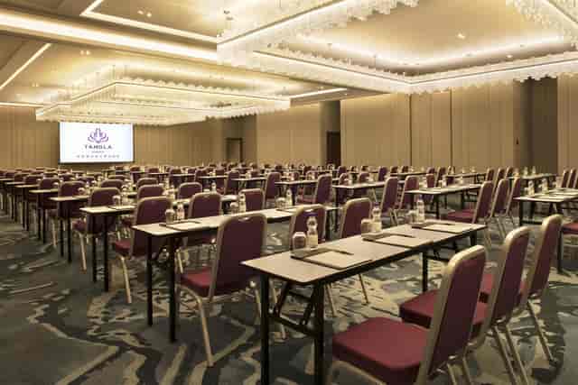 Imperial Ballroom classroom setup for corporate training and educational events in Brussels.