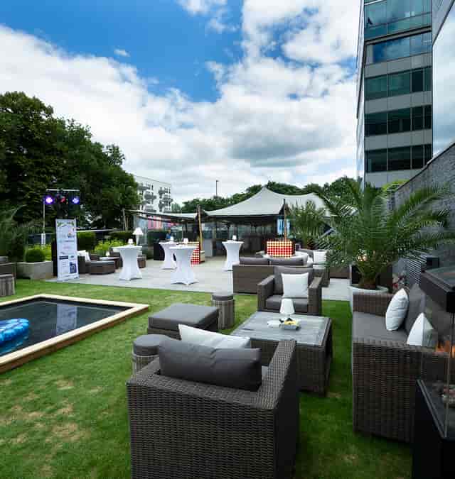 Brussels Expo rooftop patio: versatile tented venue for corporate receptions and networking events.