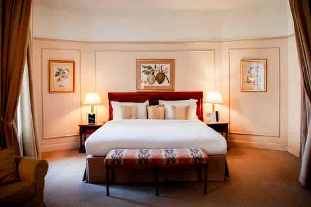 Luxury executive suite at Le Plaza with classic decor for VIP lodging and incentive travel.