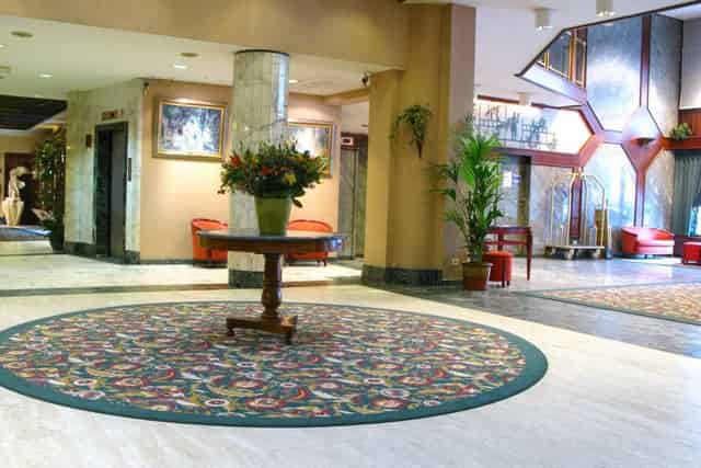 Banquet hall
