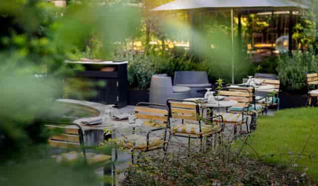 Boudoir terrace at Le Louise Hotel Brussels: high-end outdoor networking and corporate event space.