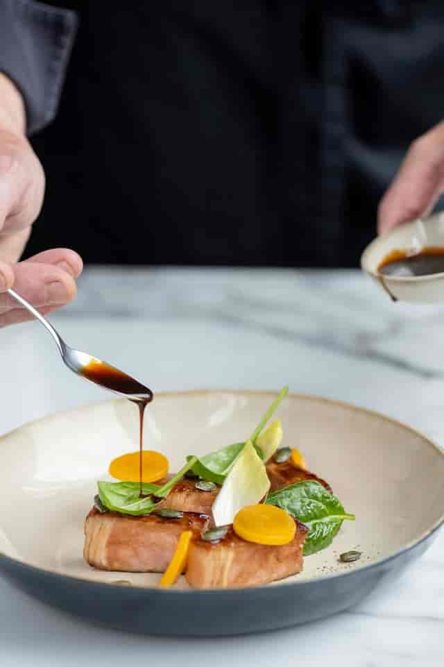 Premium banquet dining at Sentro Lounge & More, high-end plated service for events.