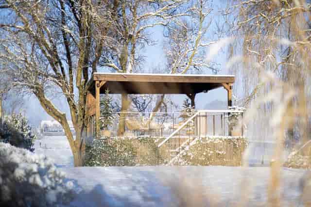 Rustic winter garden in Kattebroek, perfect for intimate breakout sessions and event networking.