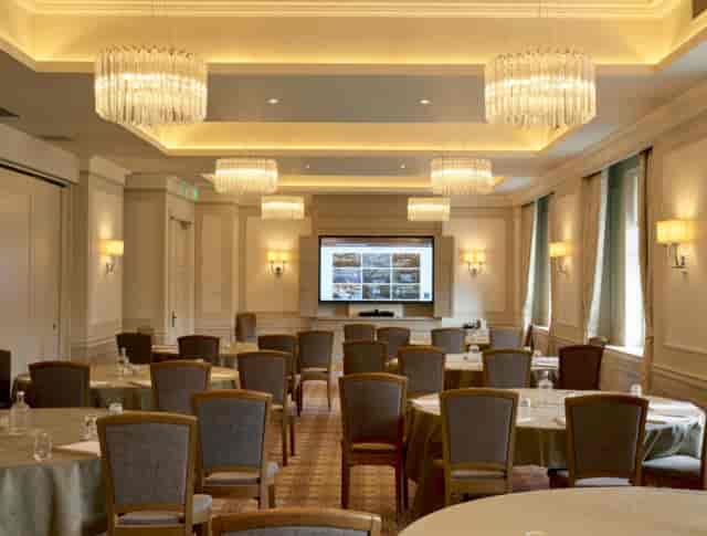 Down Hall Hotel & SPA
