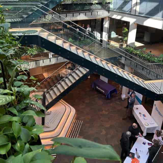 Legenes hus atrium lobby for corporate networking and conference registration events.