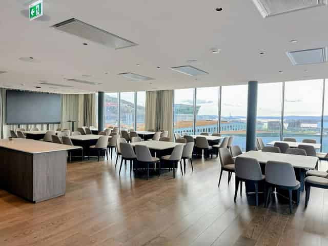 SIXA Lounge
