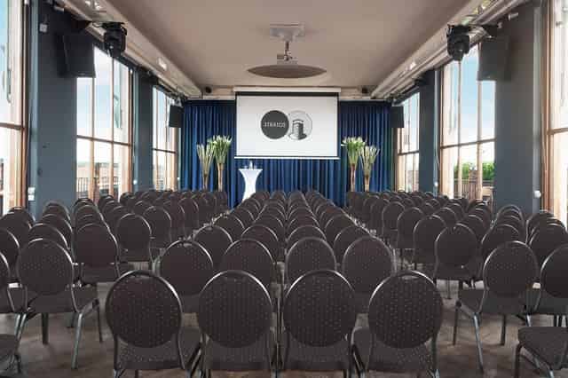 Banquet hall