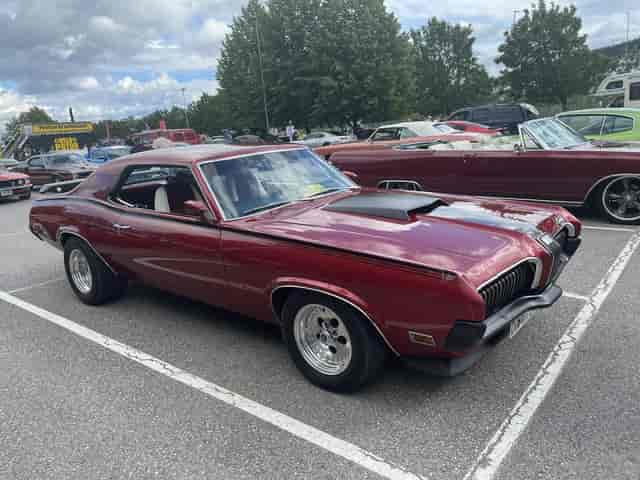 Classic outdoor car show at NOVA Venue conference center, ideal for incentive trips and events.