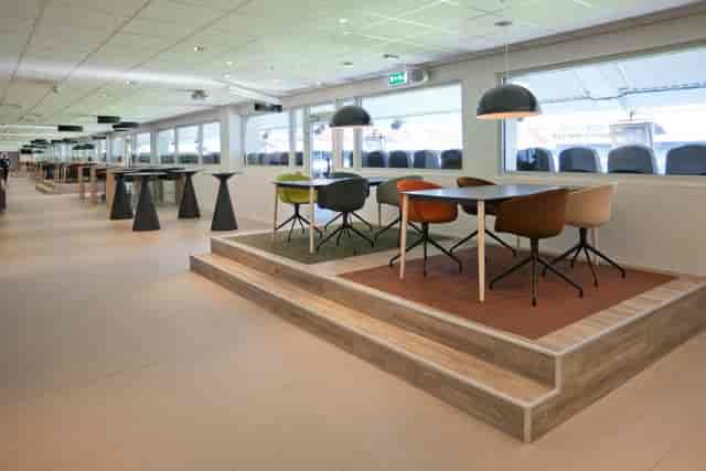 Thon Hotel Ullevaal modular breakout room with stadium view for corporate meetings and workshops.