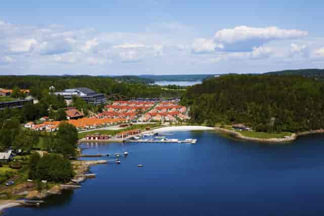 Hybrid Studio in Oslofjord: waterfront corporate retreat for incentive travel and offsite events.