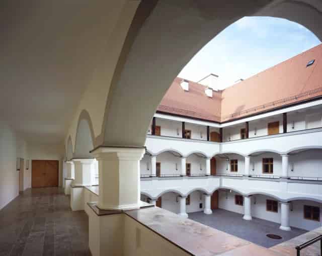 Seminar centre