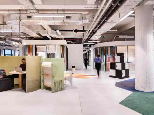 Modern Silversquare office with acoustic pods for coworking and corporate events.