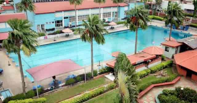 Banqueting Hall pool deck at Lagos Airport Hotel for outdoor corporate incentive and team events.