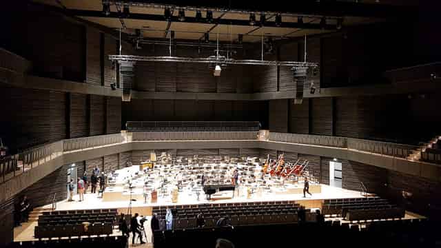 Stage